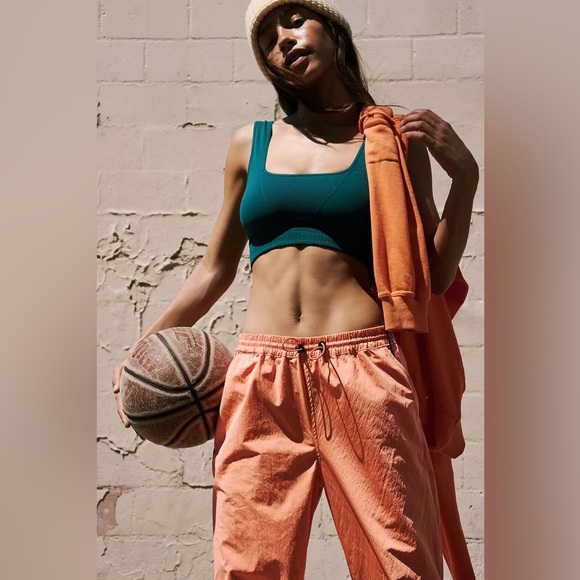 NWOT FP Movement Good Karma Square-Neck Bra-NO LOGO - Picture 1 of 12